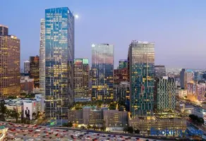 Lavish High-Rise 2bed Apt in the Hearth of Downtown LA - Image 5
