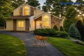 Serenity Falls - Stylish 4Bdr Mountain Retreat, Hot Tub, Pool - Image 1