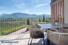 Villa Montis Exclusive Holiday Apartments in Eppan with Spectacular Views of Dolomites and Bolzano Area - Image 4