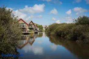 Retallack Resort Kingfisher Lodge - Image 1