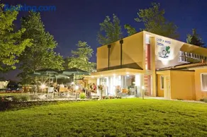 Garni Hotel Siesta - Image 3