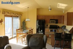 2 Bedroom upper Duck Lake Condo at Wild Eagle Lodge - Image 1