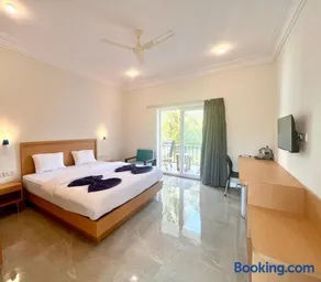 Morjim Sunset Guesthouse- Apartments with Kitchen & AC Rooms - Image 2