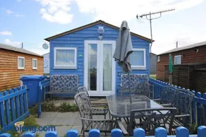 Sheppey Village Ollie - Image 1