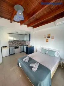 BlackMountain Room - Image 1