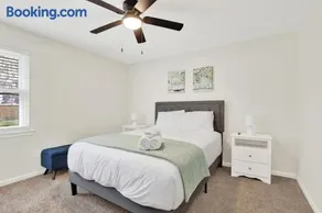 Kings Way Bungalow - Image 3