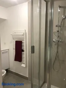 Beau studio meublé refait à neuf Montélimar centre - Image 4