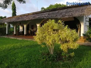 Sunset Villa Eco Friendly House - Image 2