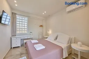 Comfy apartmt near beach with pool dining area - Image 3