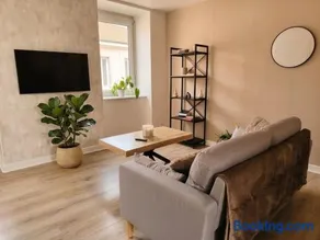 Appartement neuf & élégant à deux pas du marché - Image 2