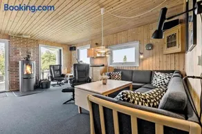 8 Person Holiday Home in Glesborg - Image 4