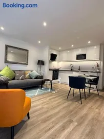 Sea View Apartment Poole Quay - FREE Parking - Image 4