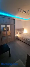 1 Room Apartment Plopeni - Image 1