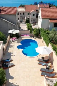 Hektorovic poolside apartments - Image 3