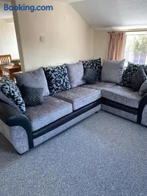 Fox and Hounds Apartment - Image 4