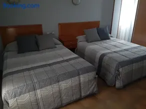Hotel Los Leones, el más cercano a Warner - Image 2
