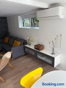 Nyistandsat højloftet kælderlejlighed på 70 m2 i Viborg centrum, med plads til 4 personer - Image 4