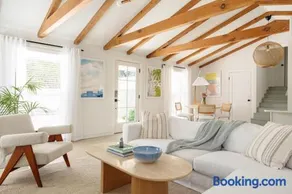 Coastal Retreat near Siesta Key Beach and Downtown - Image 3