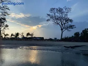 homestay bayu laut balok kuantan 4 bilik tepi pantai free wifi - Image 1
