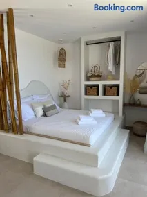 Patela Luxury Suites - Image 2