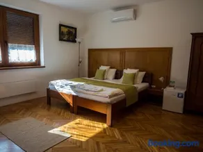 Mamutfenyő Panzió - Image 2