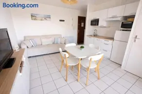 Charmant appartement avec barbecue | Vue mer | Proche de la plage - Image 4