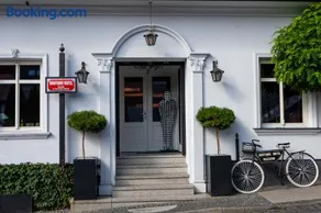 Boutique Hotel Massimos - Image 2
