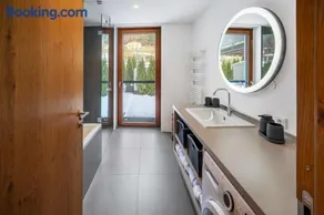 Modern garden apartment with sauna near ski lift - Image 3