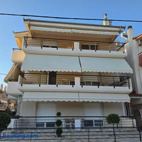 Eri Apartment - Image 2