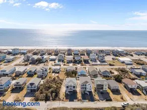 Oak Island Escape with Pool and Steps to Beach - Image 4