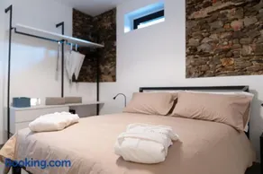 DIMORA DI SOLCIO Historic 17th-Century Apartments - Image 3