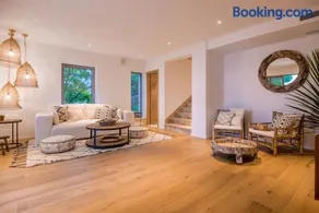 Charming Bohemian Chic Style Villa 4 Bedrooms Villa Punti Waterfront Sea - Image 2