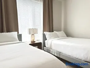 The Hideaway in MDR, FREE Parking, Heated Pool - Image 4
