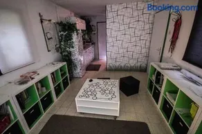 Quiet and beautiful bungalow near to old Jaffa City - Image 3