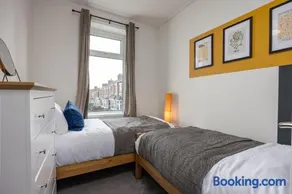 Stanley House Seaham Sleep 6 Near Beach & Harbour - Image 5