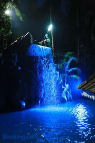 Emarald Resort - Image 2