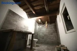 Casa Padureana - Log House from 1860 - Image 2