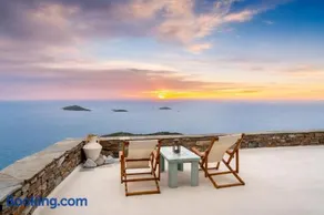 "GOLDEN SUNSET VILLA" 3-BDR, Breathtaking Views - Image 1