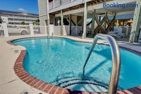 Surf City Stay Motel Unit - Walk to Beach - Image 4