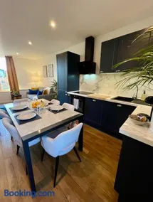 Elegant Apartment - 20 min Disneyland - Family & Business - Image 2