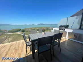 Fenyves Beach Apartman Delux - Image 2