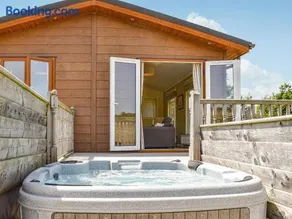 Buckland Lodge - Image 1