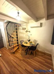 Duplex en hyper centre, calme, accès autonome - Image 5