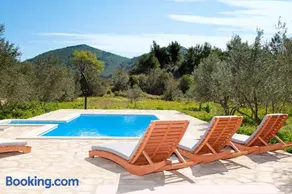 Villa Mariela in Korcula, heated pool - Image 2