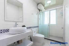 Haiyue Bay Seaview Holiday Apartment - Image 2