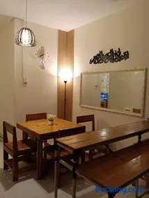 Homestay D' Aura Pool Melaka - Image 2