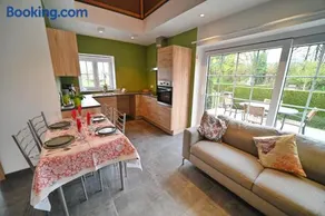 La Petite Maison dans la Prairie - Image 1