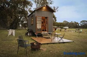 Hillsview Cottage by Tiny Away - Image 1