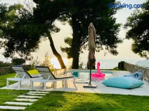 Elani Dream - Luxury Villa - Image 1