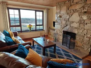 Sea View Cottage, Errislannan - Image 2